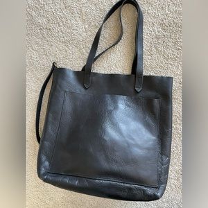 Madewell Medium Transport Tote in Black leather